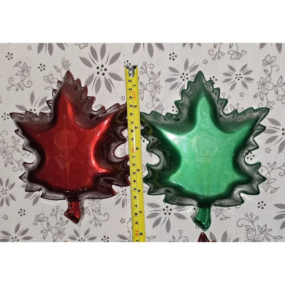 Set of 4 Maple Leaf Shaped Plastic Bowls — Fall Colors
